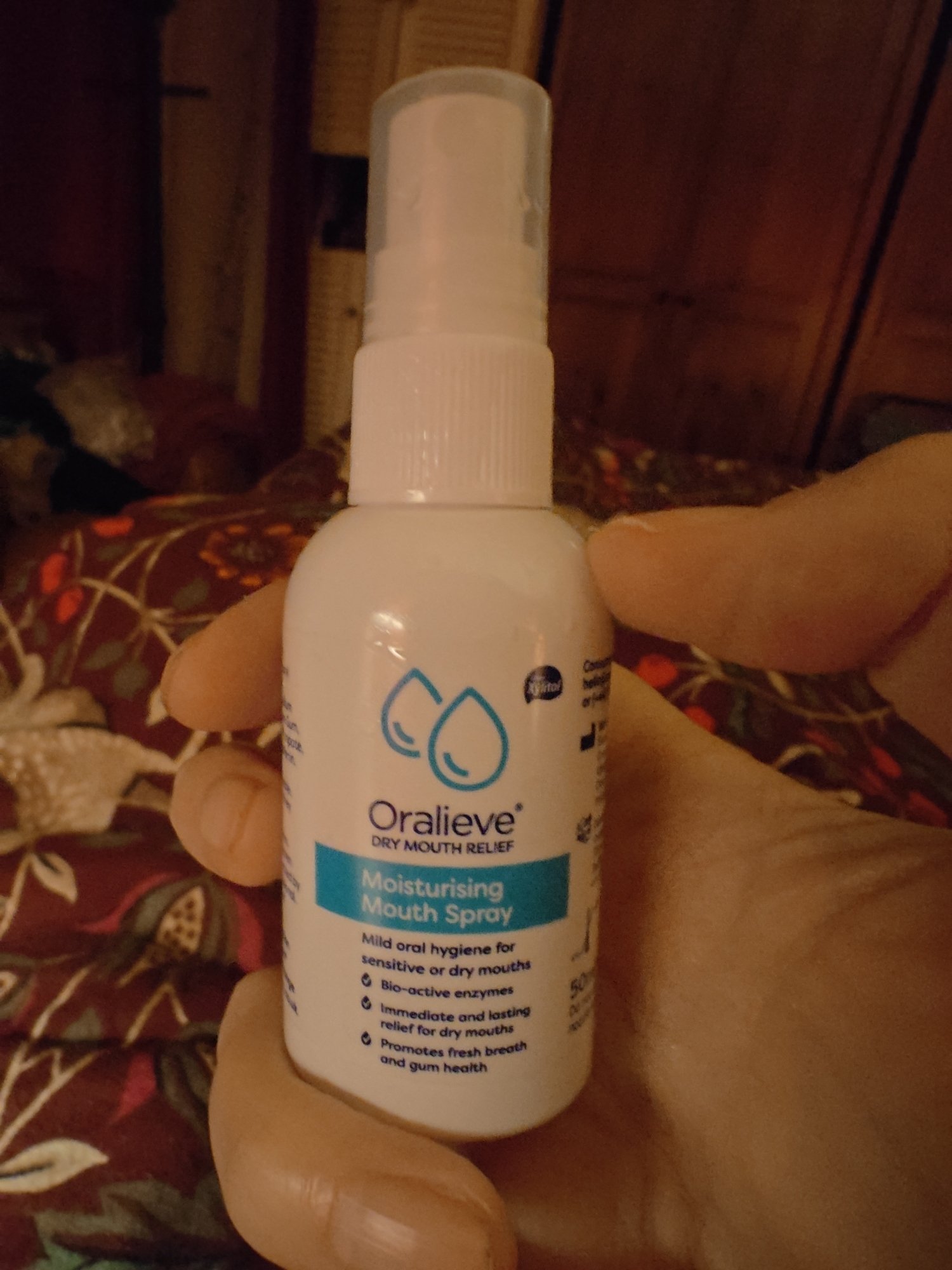 A picture of a bottle of Oralieve